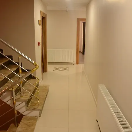 Sts Hotel 3*