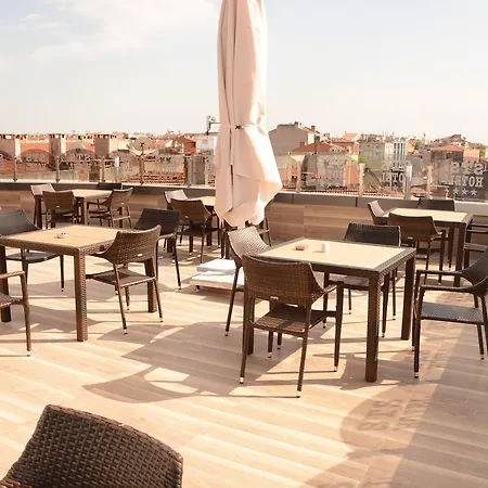Sts Hotel *