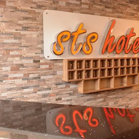 Sts Hotel 3*